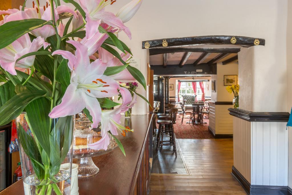 The Cross Keys Inn Тібей Екстер'єр фото